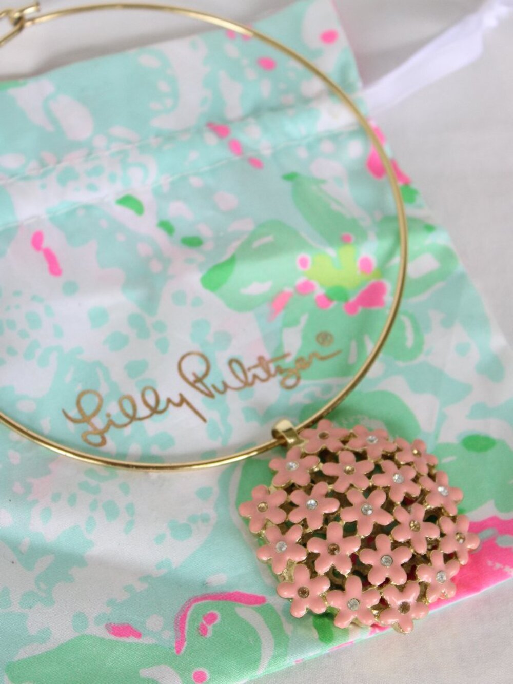 Lilly Pulitzer flower enamel Gold tone rhinestone dress pendant choker necklace